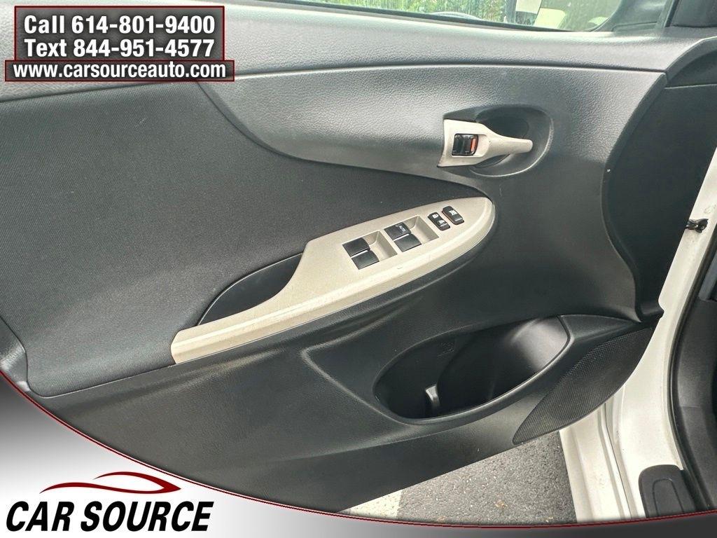 Toyota Corolla  2013
