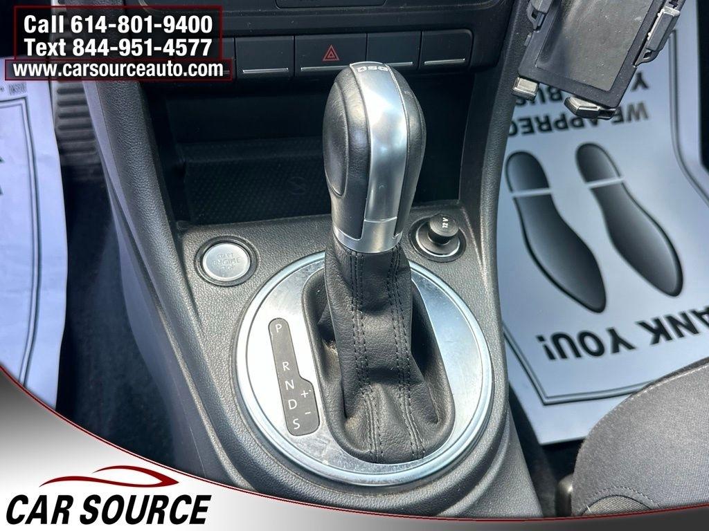Volkswagen Beetle Coupe  2015