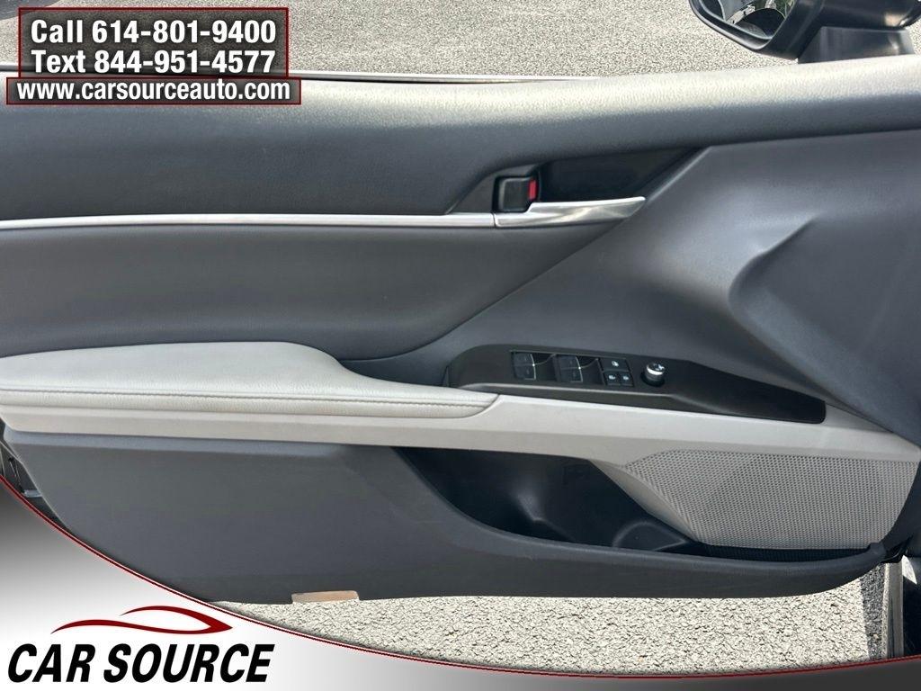Toyota Camry  2022