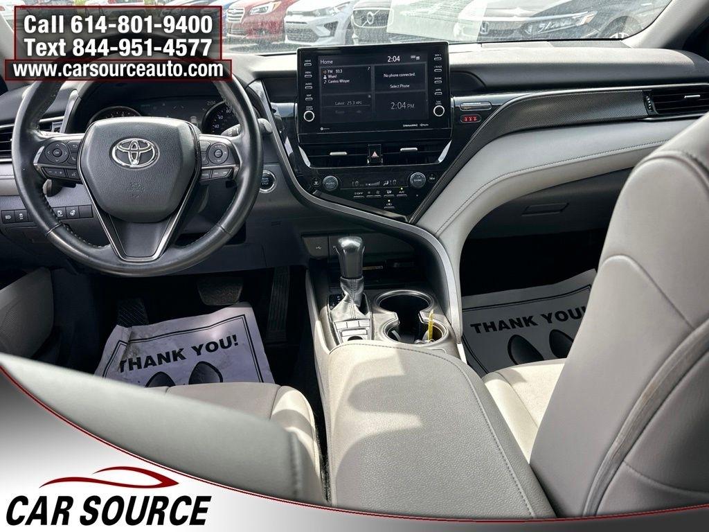 Toyota Camry  2022