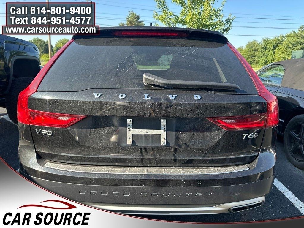Volvo V90 Cross Country  2020