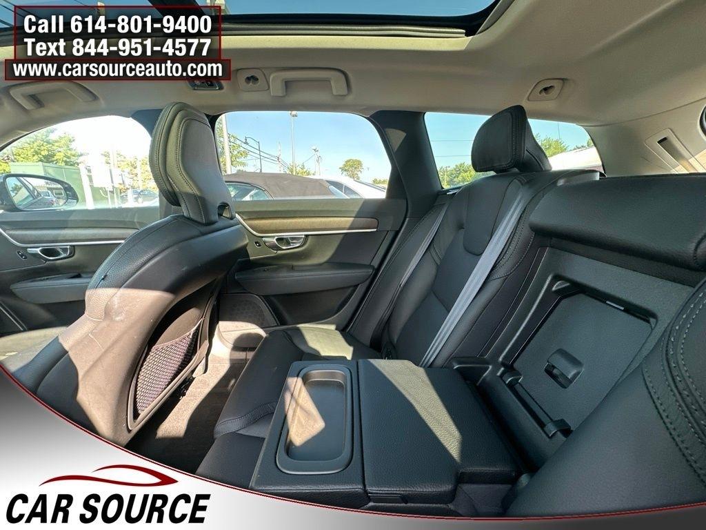 Volvo V90 Cross Country  2020
