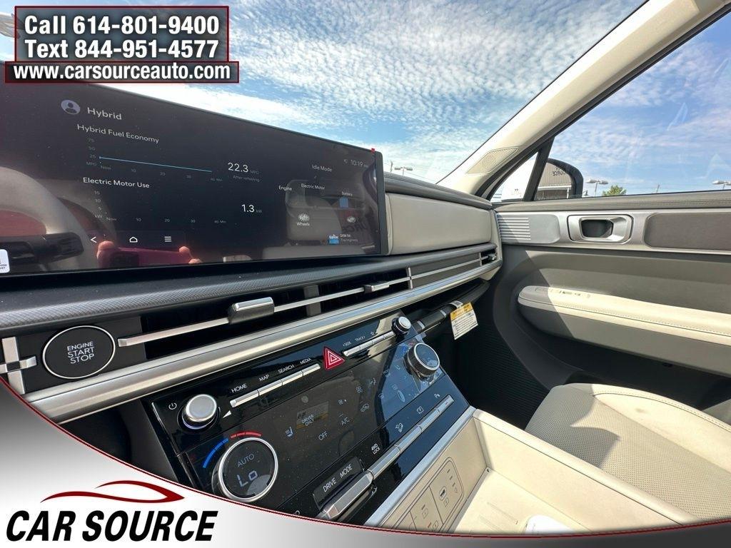 Hyundai Santa Fe Hybrid  2026