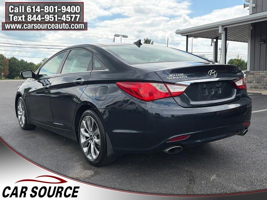 Hyundai Sonata  2012