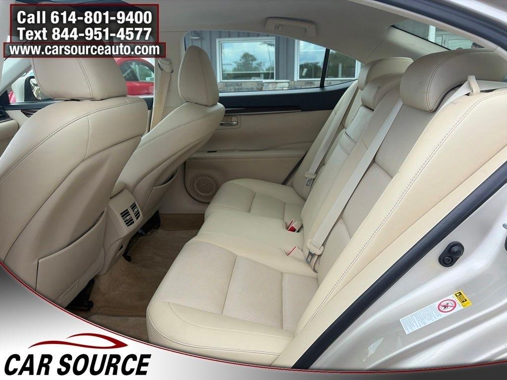 Lexus ES 350  2015