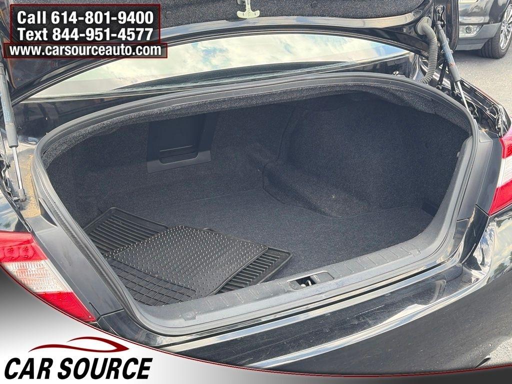 Infiniti M37  2012