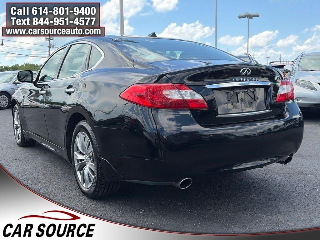 Infiniti M37  2012