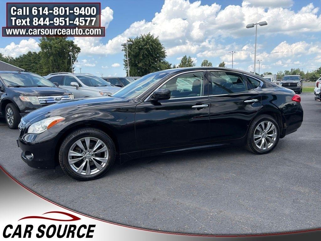 Infiniti M37  2012