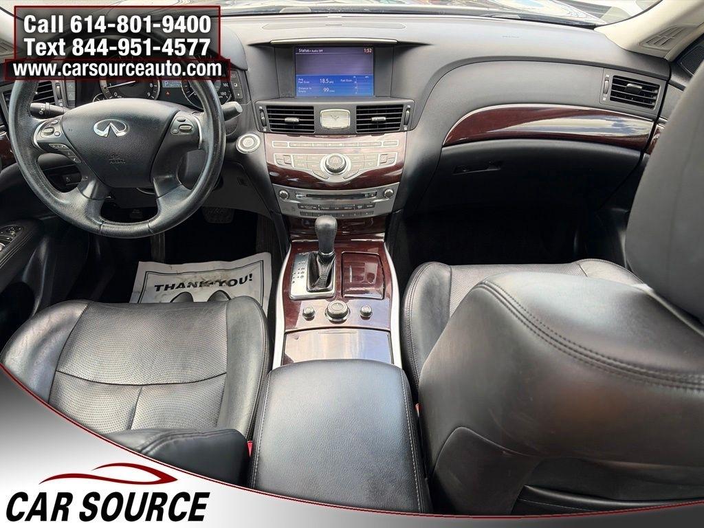 Infiniti M37  2012