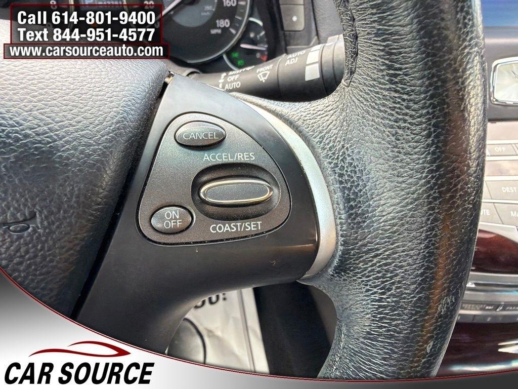 Infiniti M37  2012