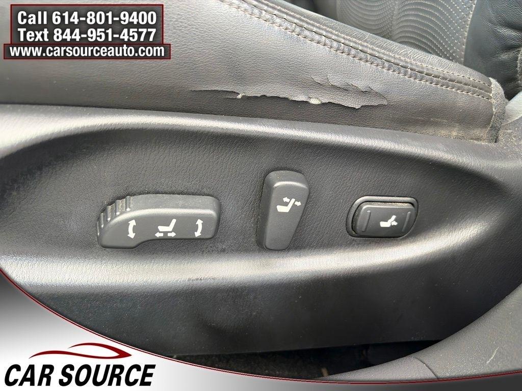 Infiniti M37  2012