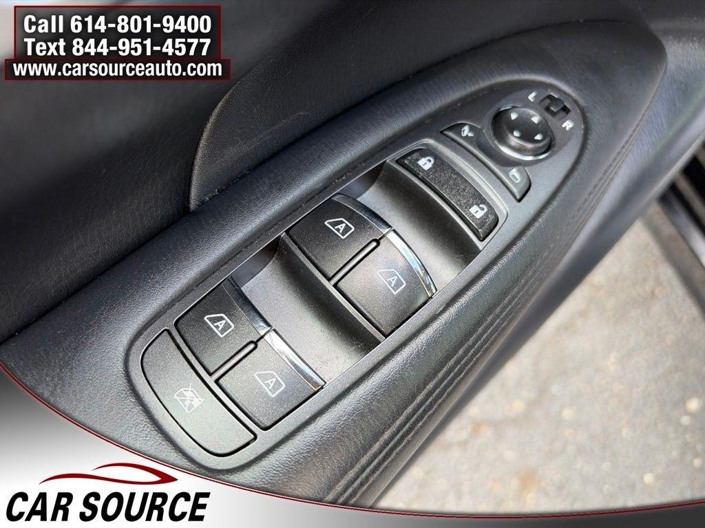 Infiniti M37  2012