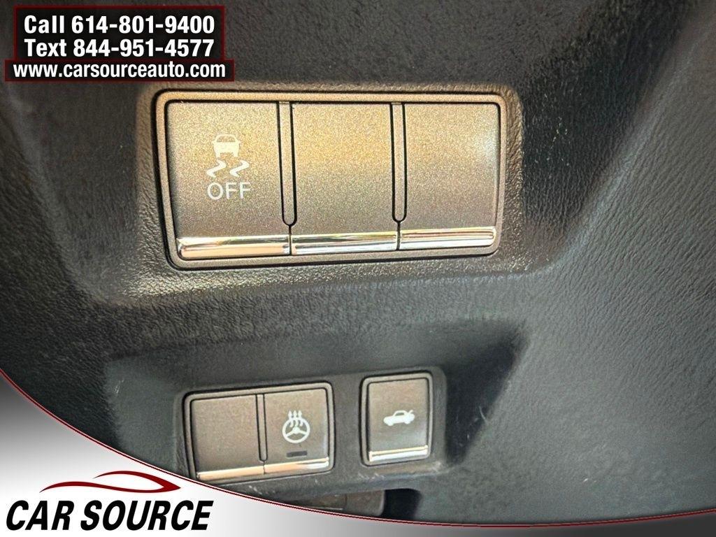 Infiniti M37  2012