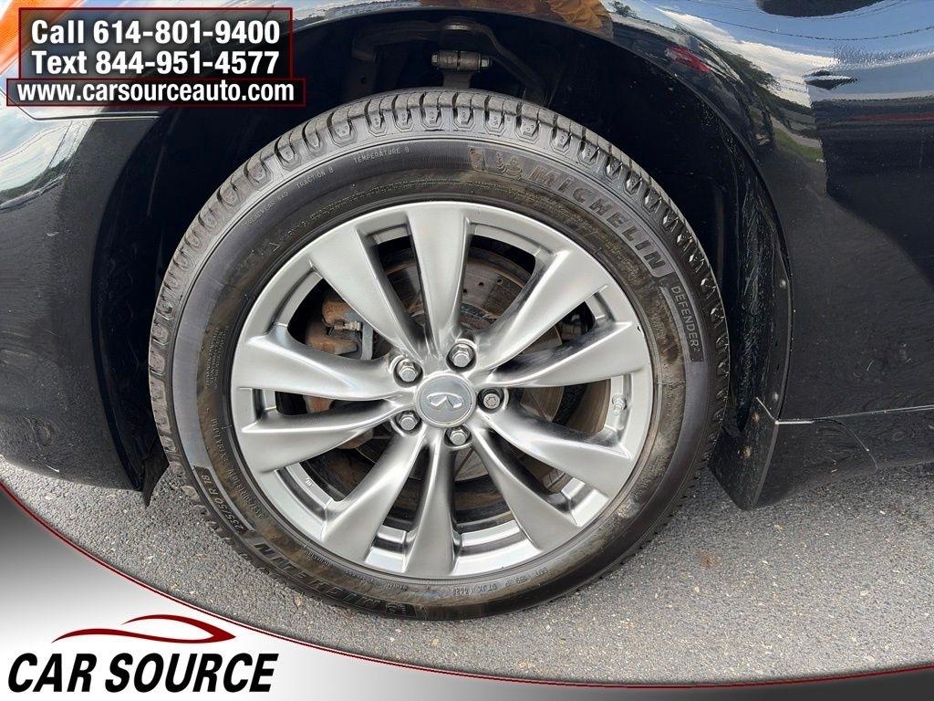 Infiniti M37  2012