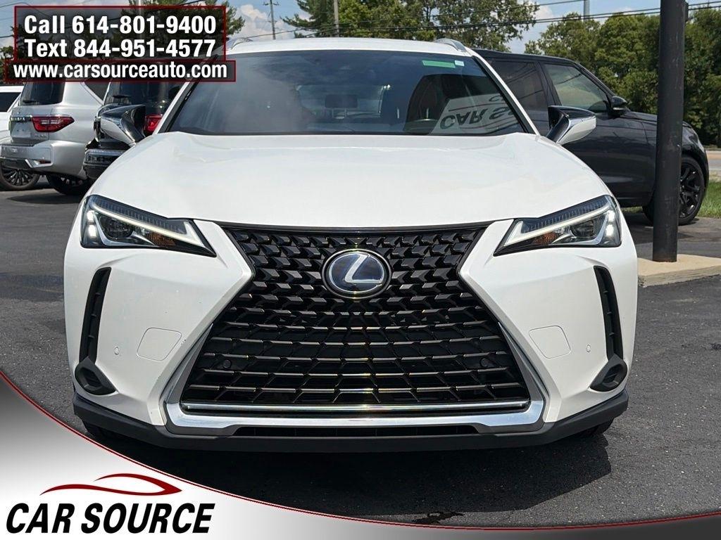 Lexus UX  2021