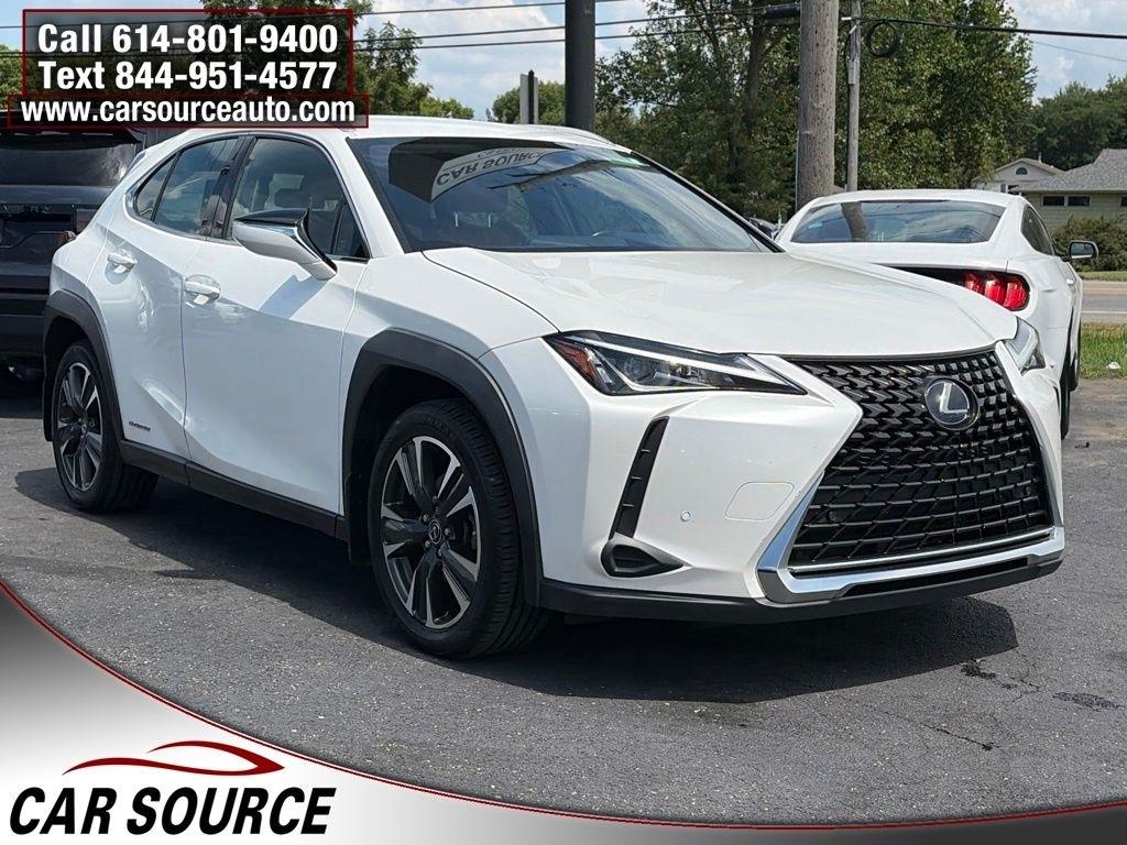 Lexus UX  2021