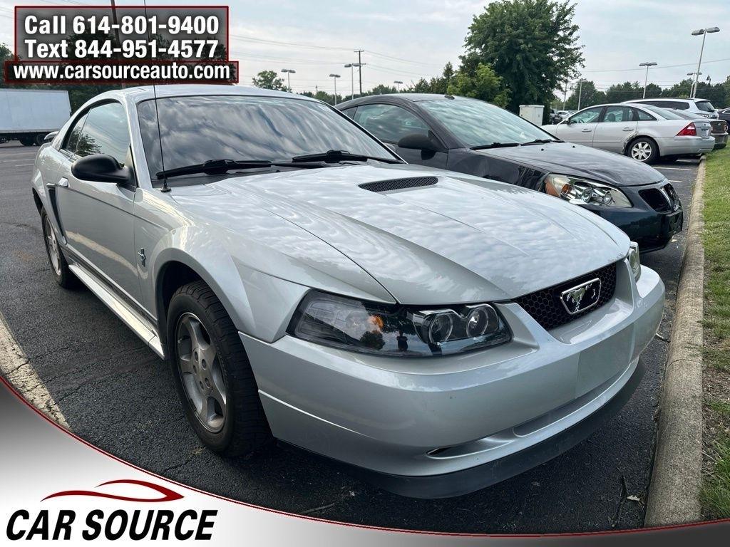Ford Mustang  2001