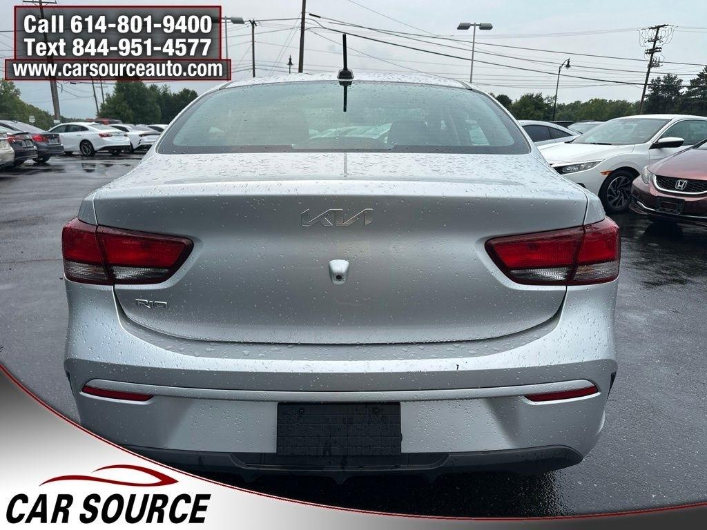 Kia Rio  2022