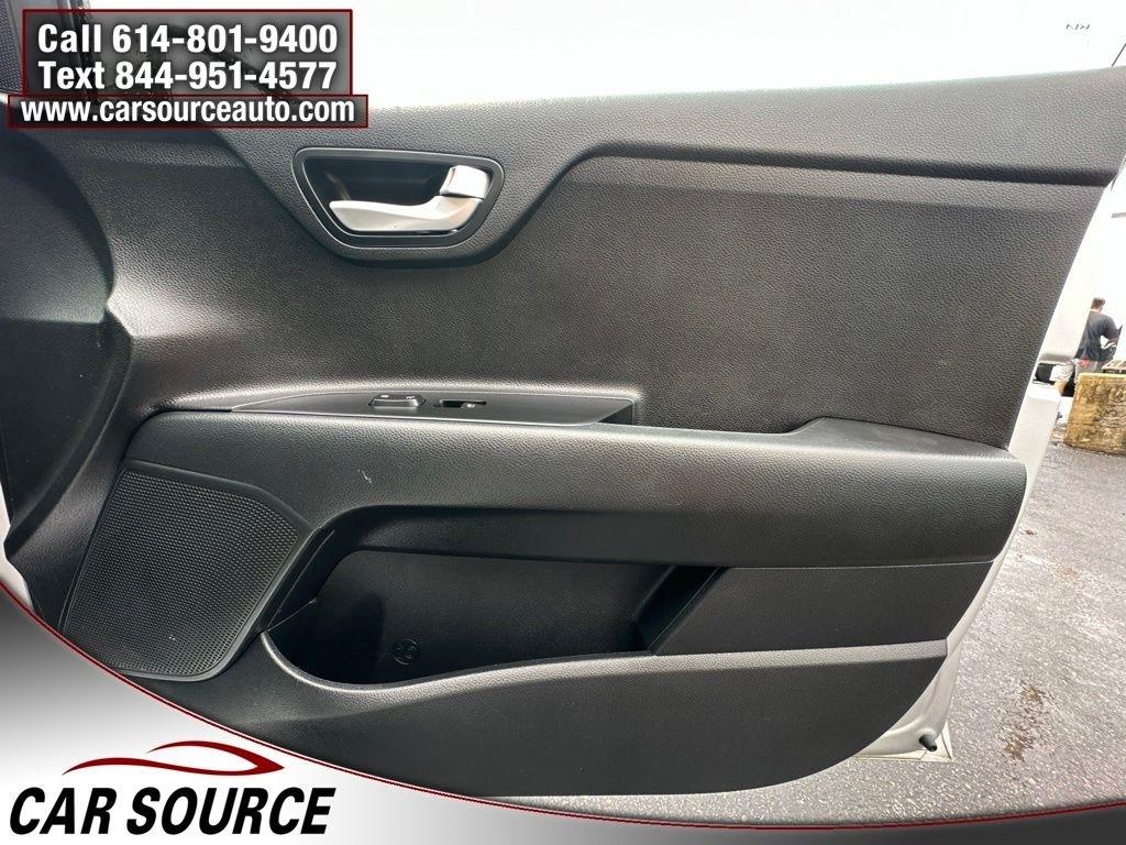 Kia Rio  2022