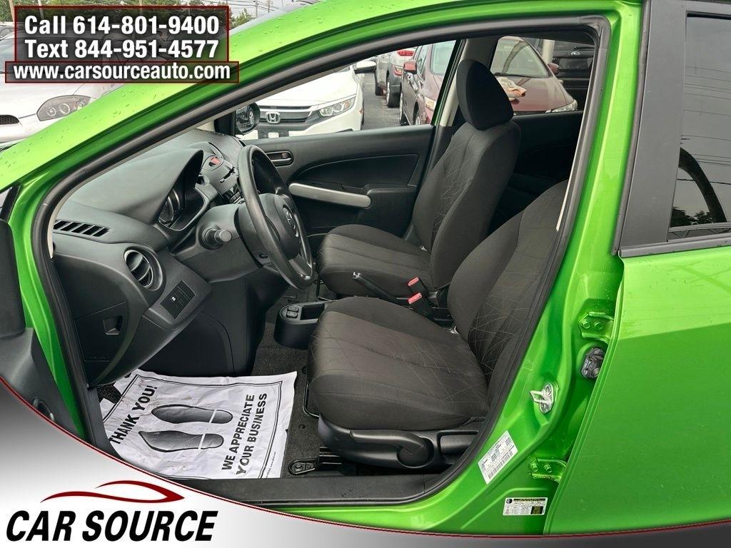 Mazda MAZDA2  2012