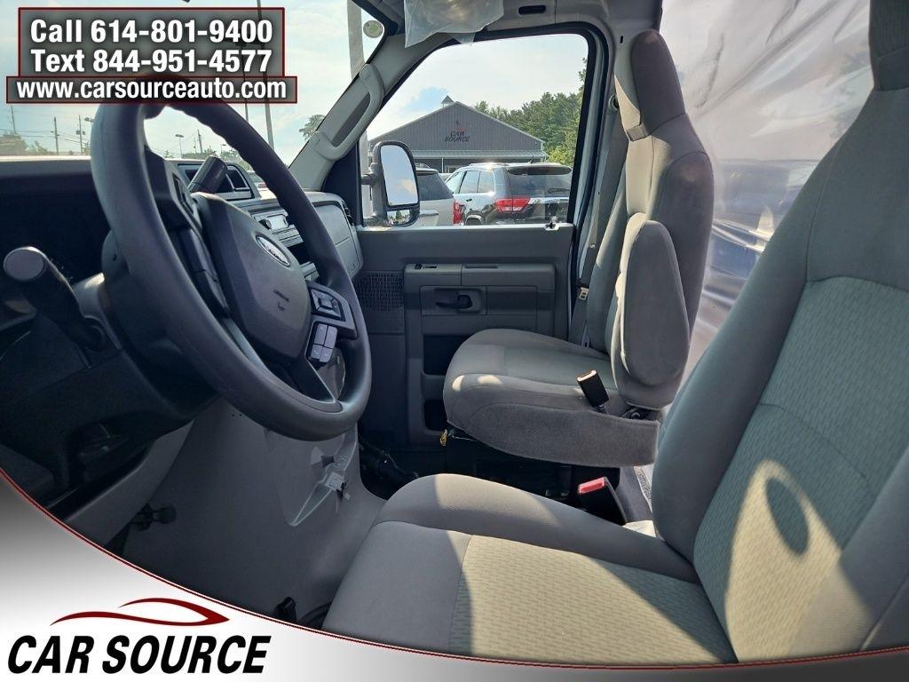 Ford E-Series Cutaway  2024