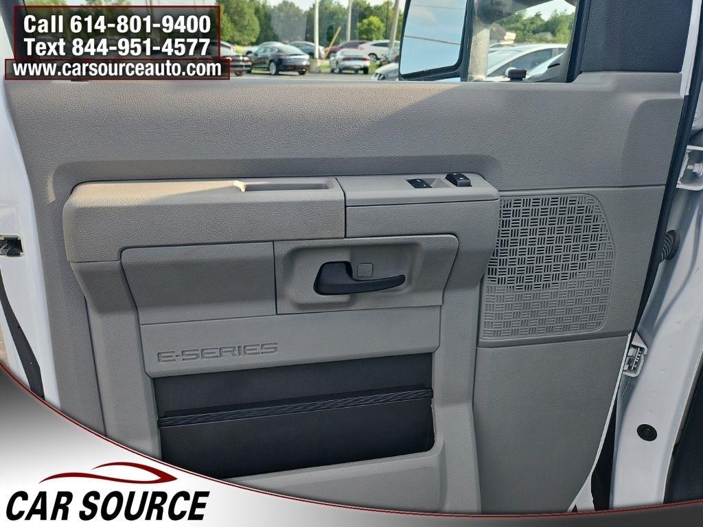 Ford E-Series Cutaway  2024