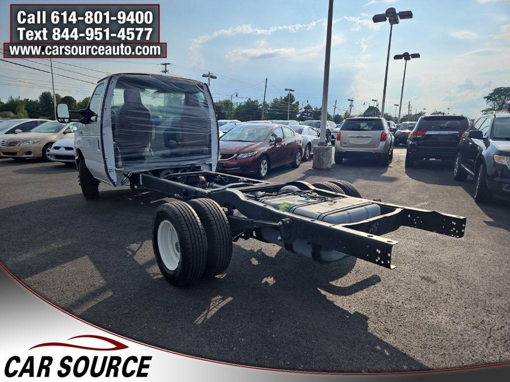 Ford E-Series Cutaway  2024