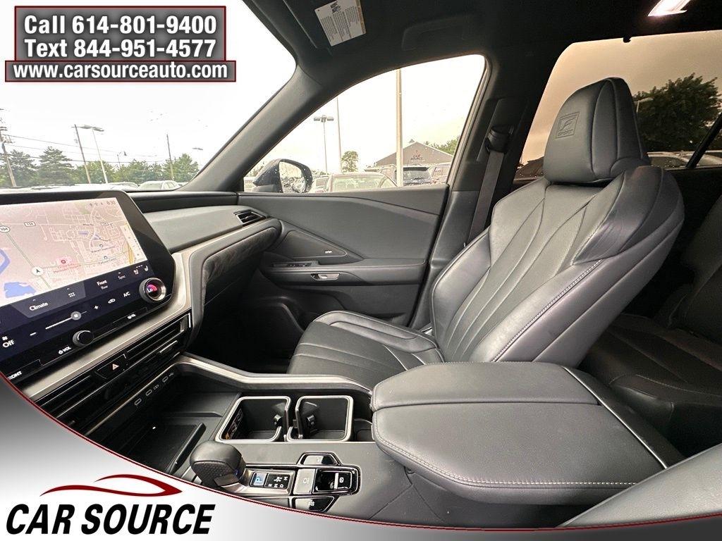 Lexus TX  2024