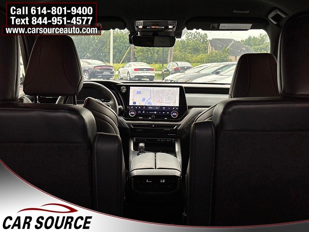 Lexus TX  2024