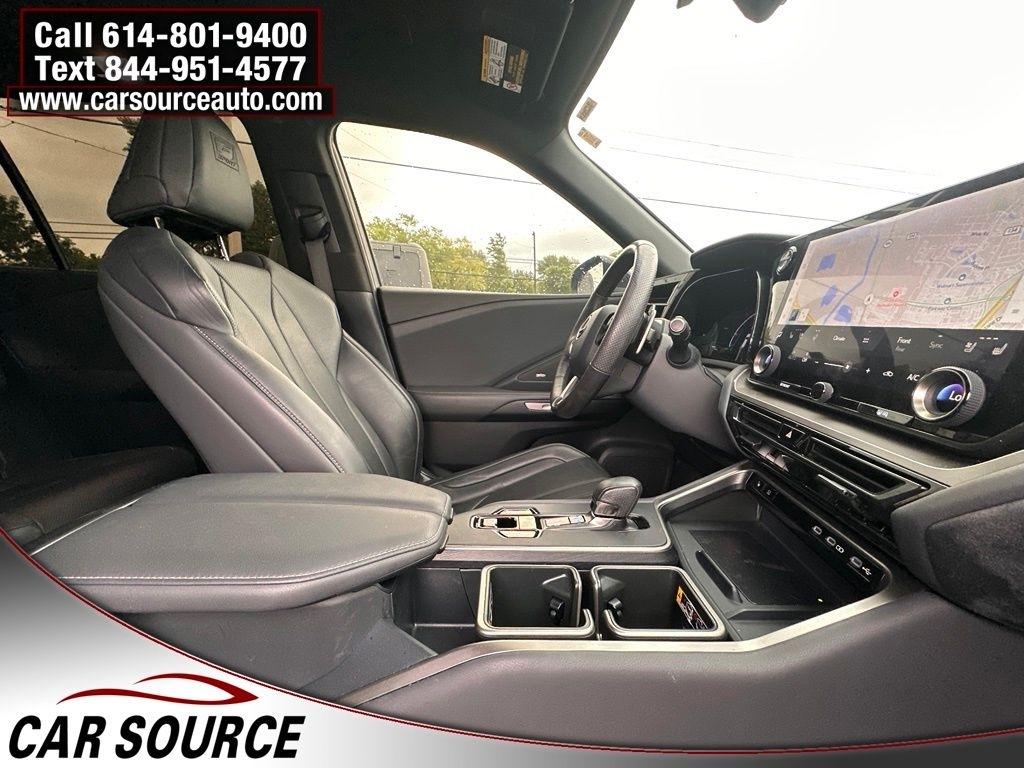 Lexus TX  2024