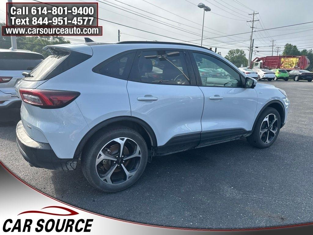 Ford Escape  2025