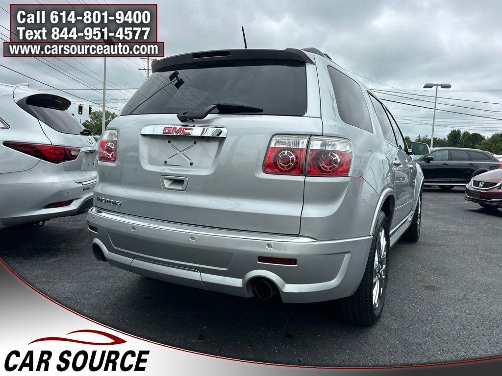 GMC Acadia  2011