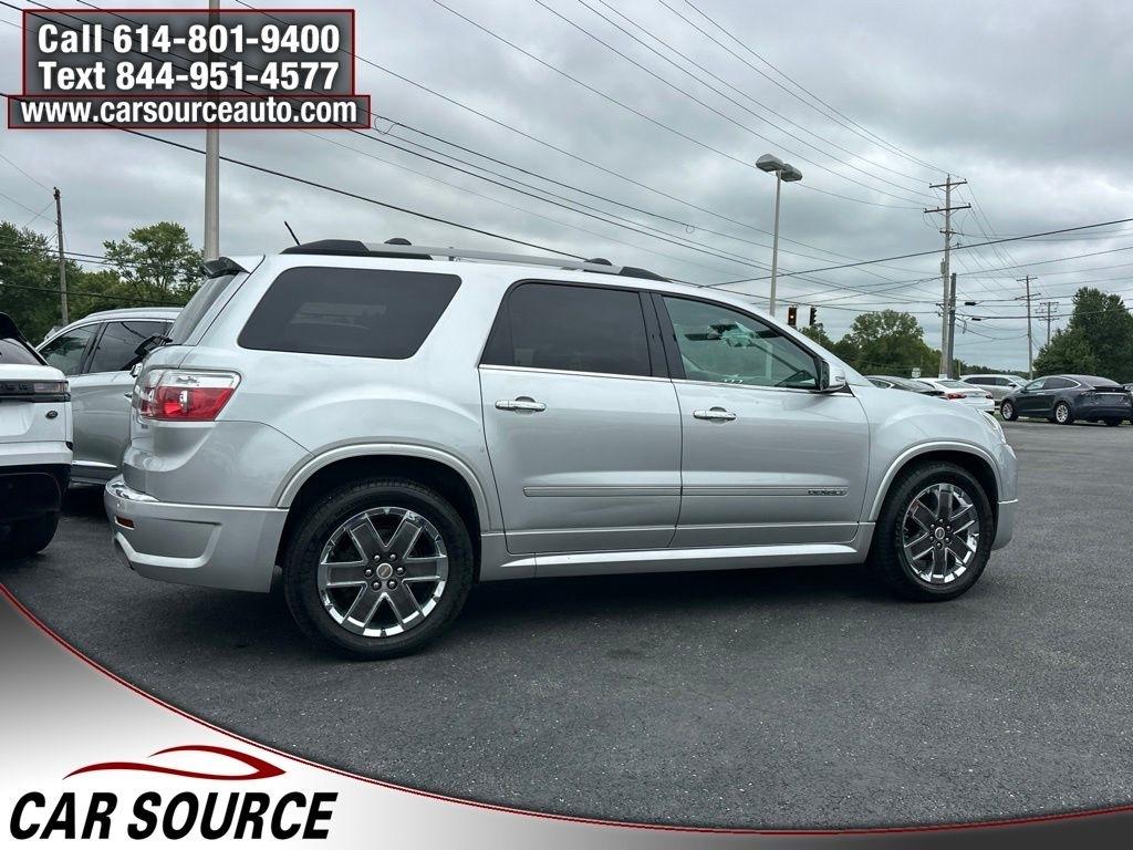 GMC Acadia  2011