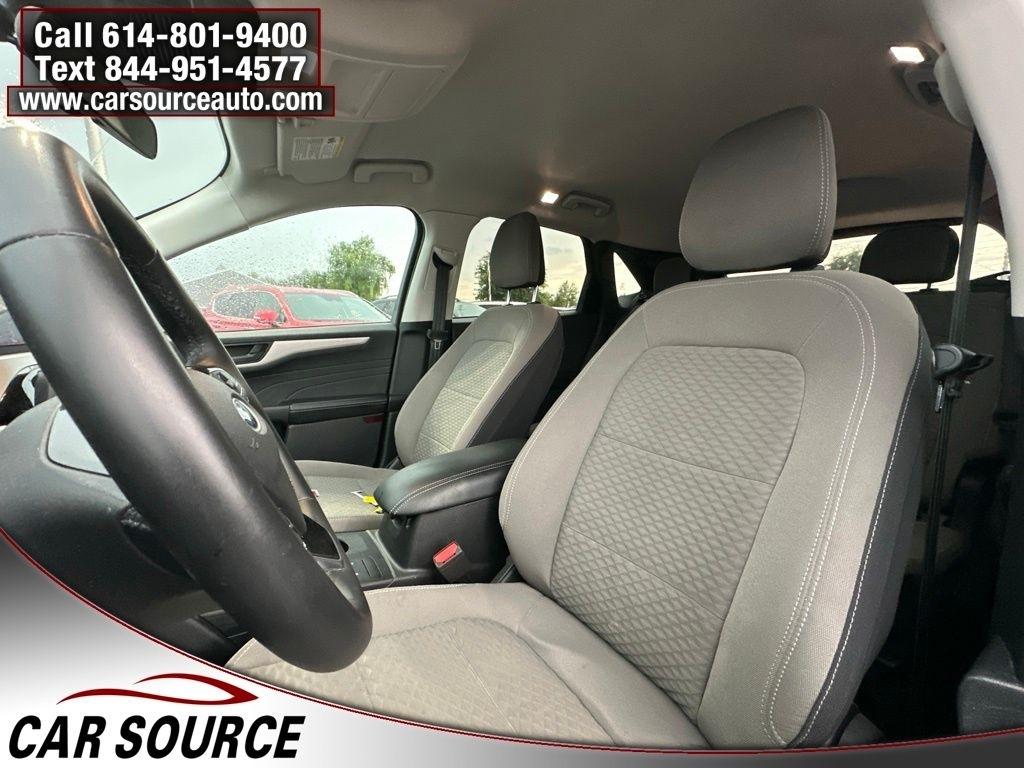 Ford Escape  2022
