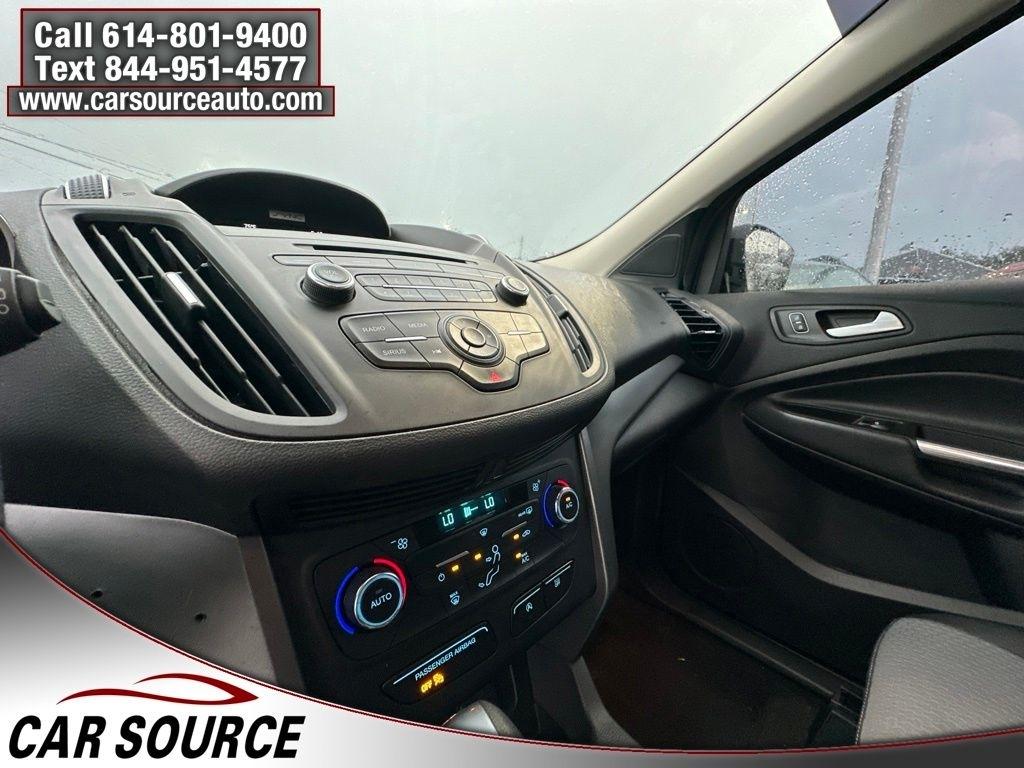 Ford Escape  2017