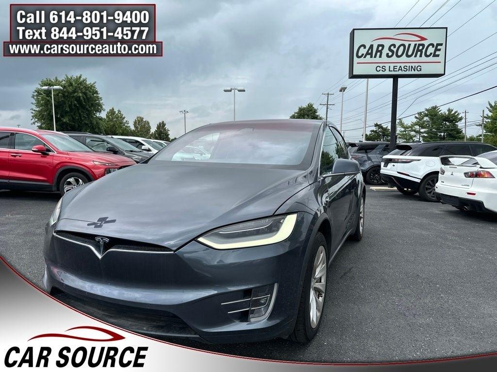 Tesla Model X  2020