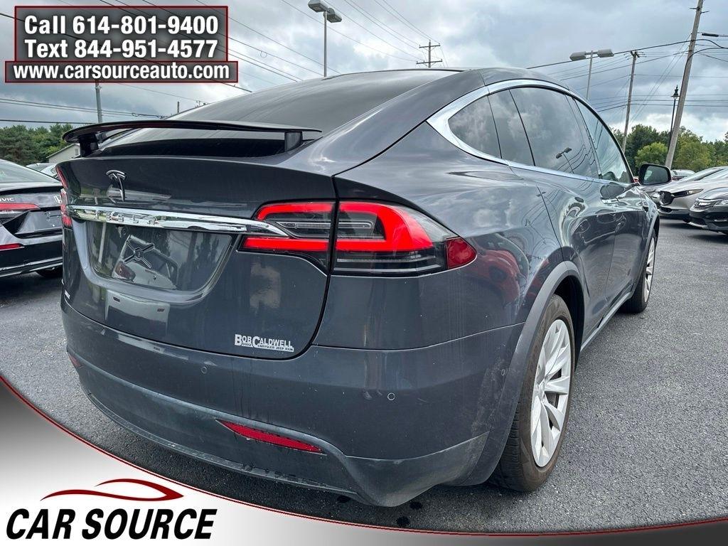 Tesla Model X  2020