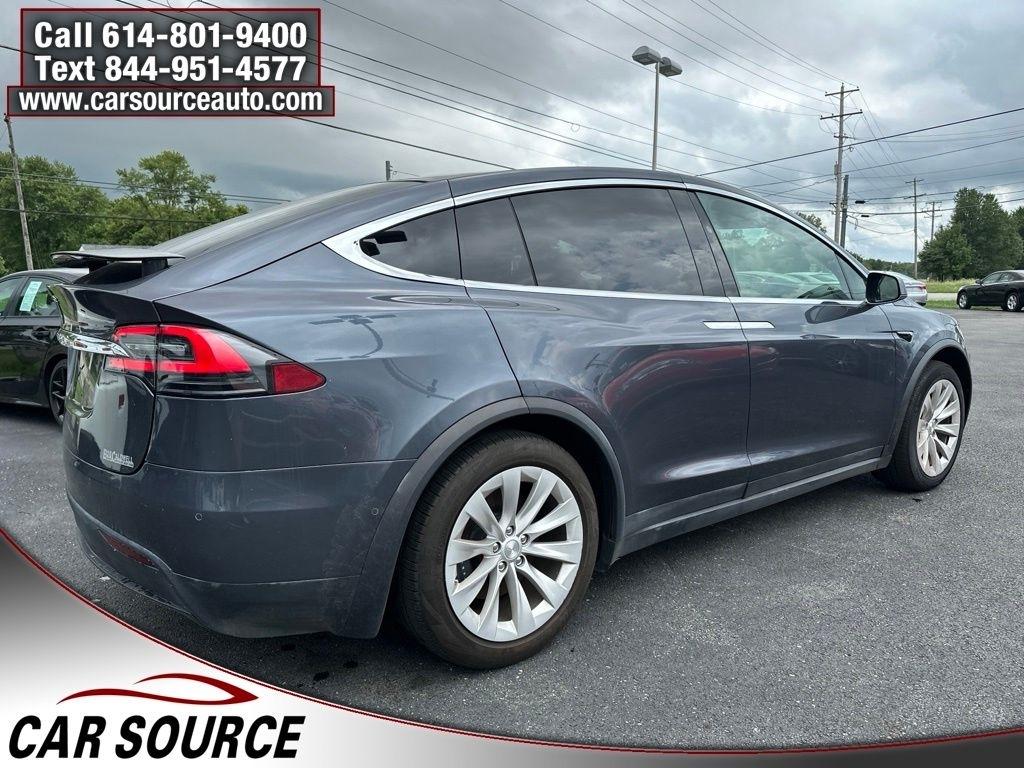 Tesla Model X  2020