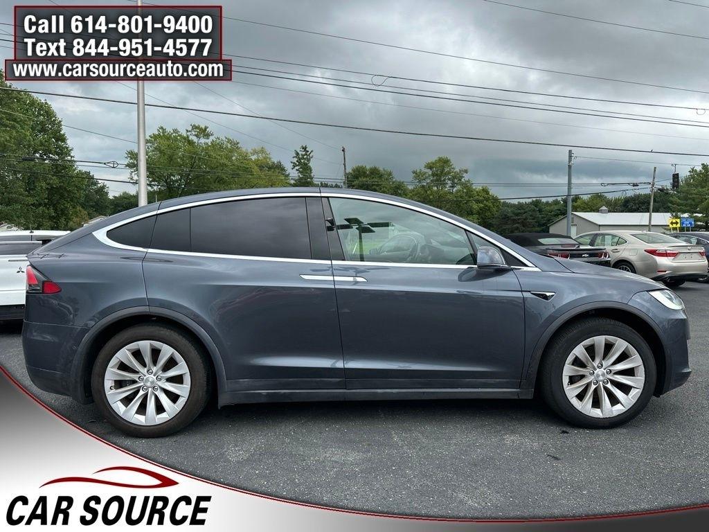 Tesla Model X  2020