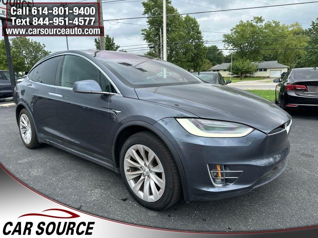 Tesla Model X  2020