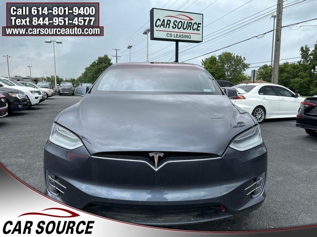 Tesla Model X  2020