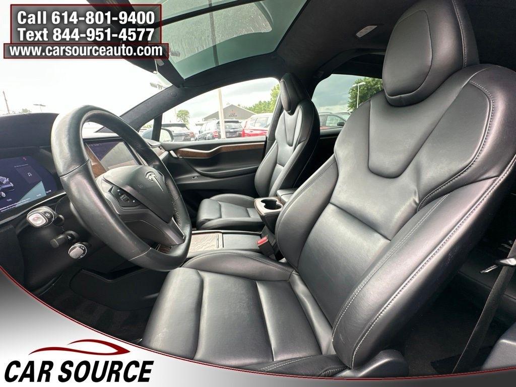 Tesla Model X  2020