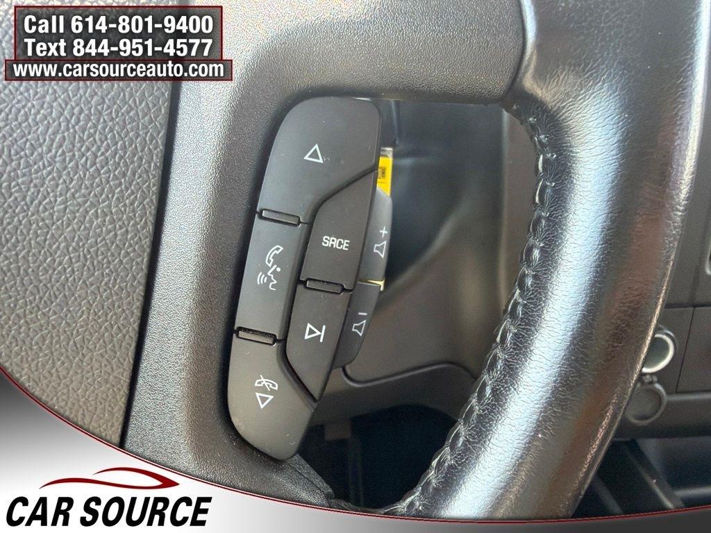 GMC Savana Passenger  2023
