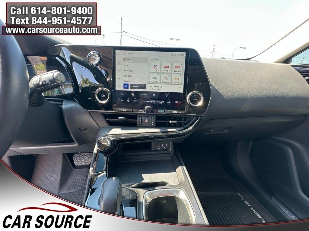 Lexus NX  2024