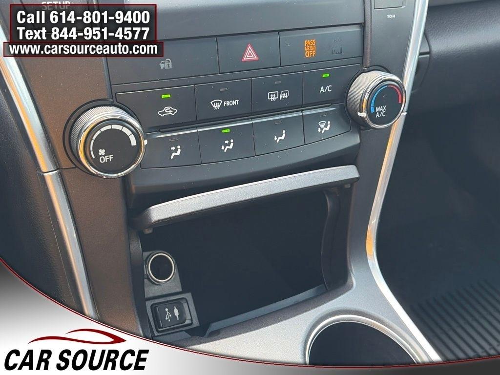 Toyota Camry  2016