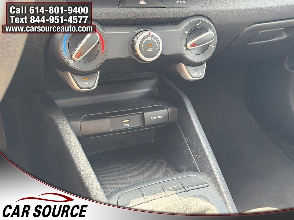 Kia Rio  2022