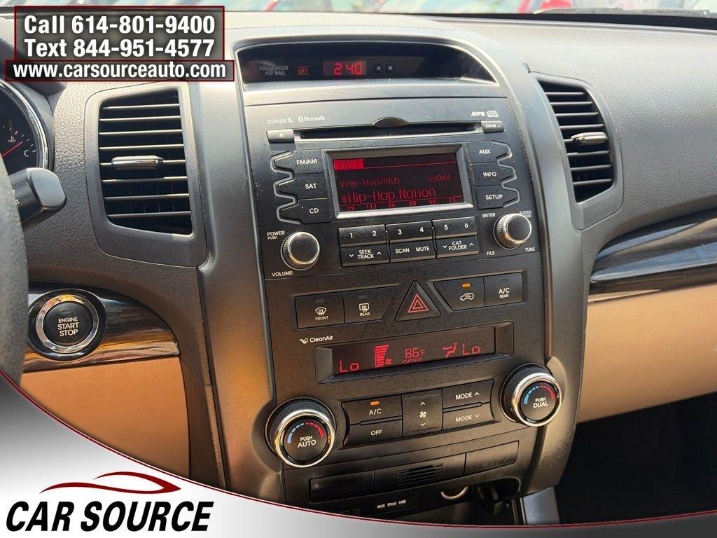 Kia Sorento  2011