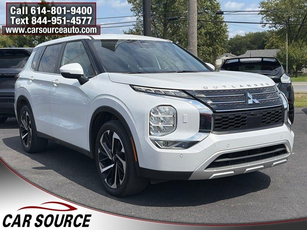 Mitsubishi Outlander  2024