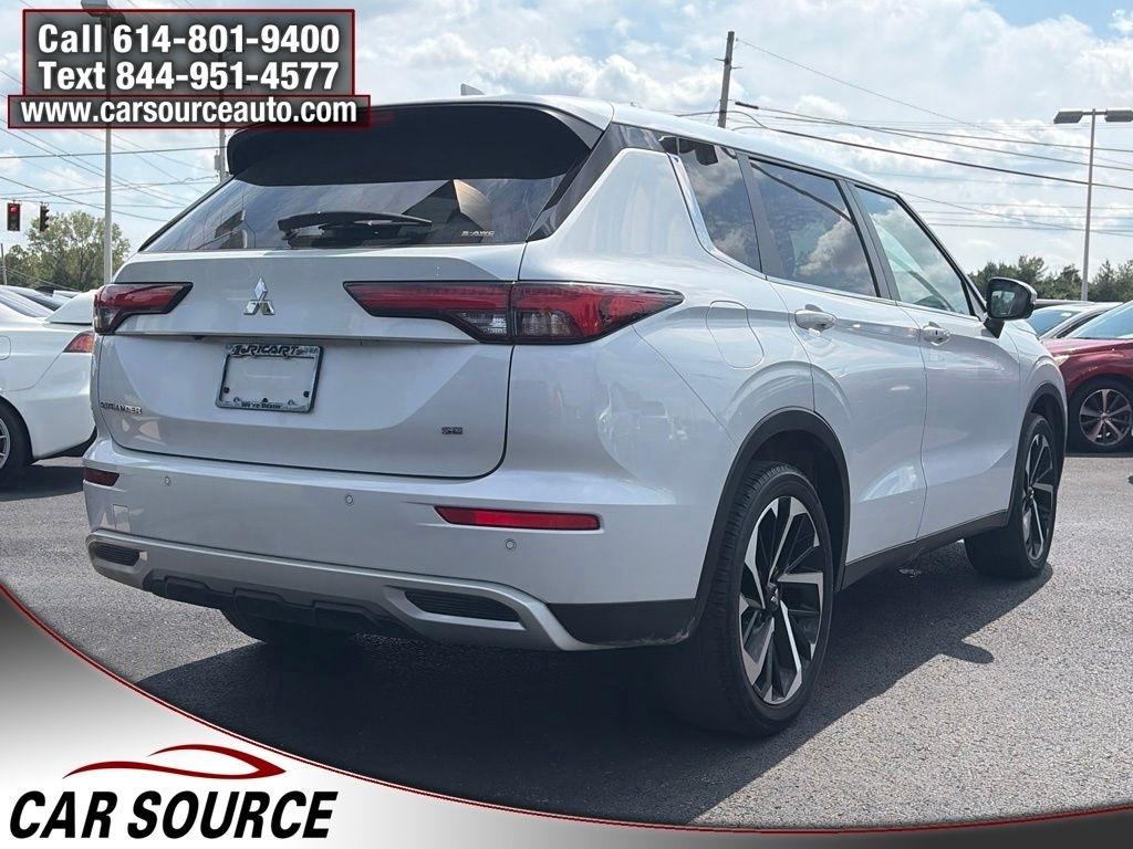 Mitsubishi Outlander  2024