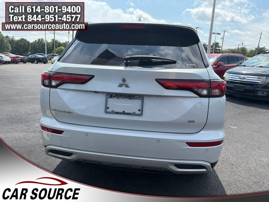 Mitsubishi Outlander  2024